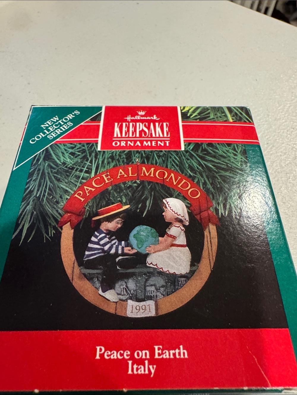 Hallmark Italian Peace on Earth’ Vintage 90s Christmas Ornament